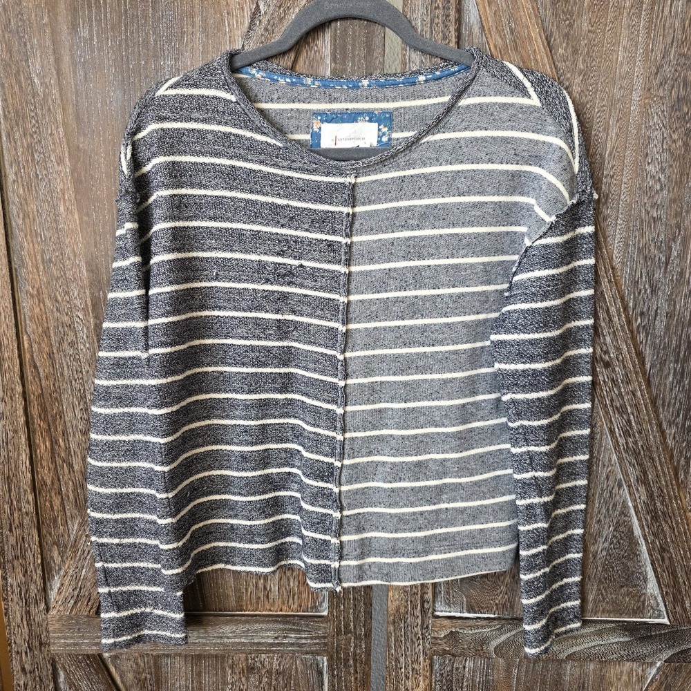 Anthropologie Shirt Women's Size Small Navy & White‎ Stripe Textured Sweatshirt